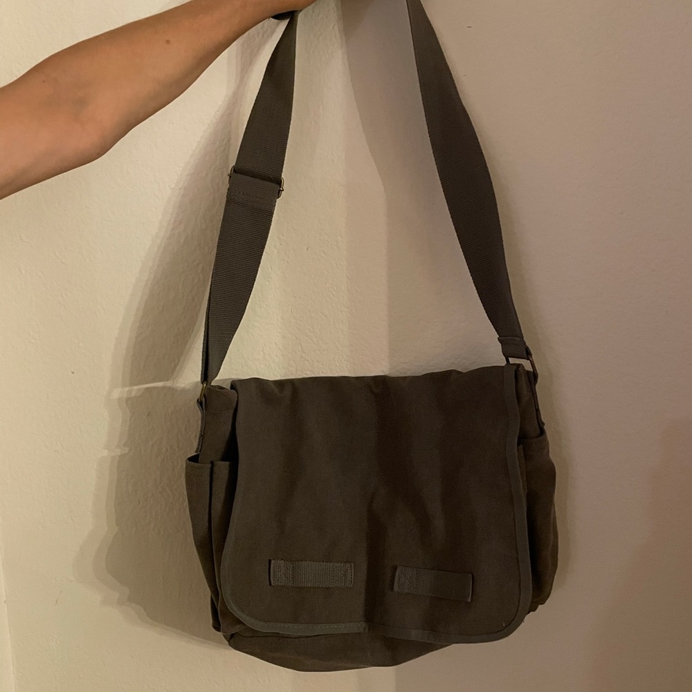 Crossbody bag